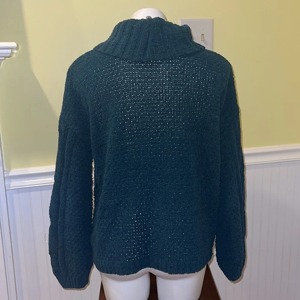 Seven7 ladies Shaker cowl neck long sleeve sweater. Dark green. Large.